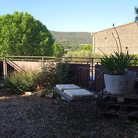 Chambre D'Hotes Face Au Lavoir Méthamis Εξωτερικό φωτογραφία