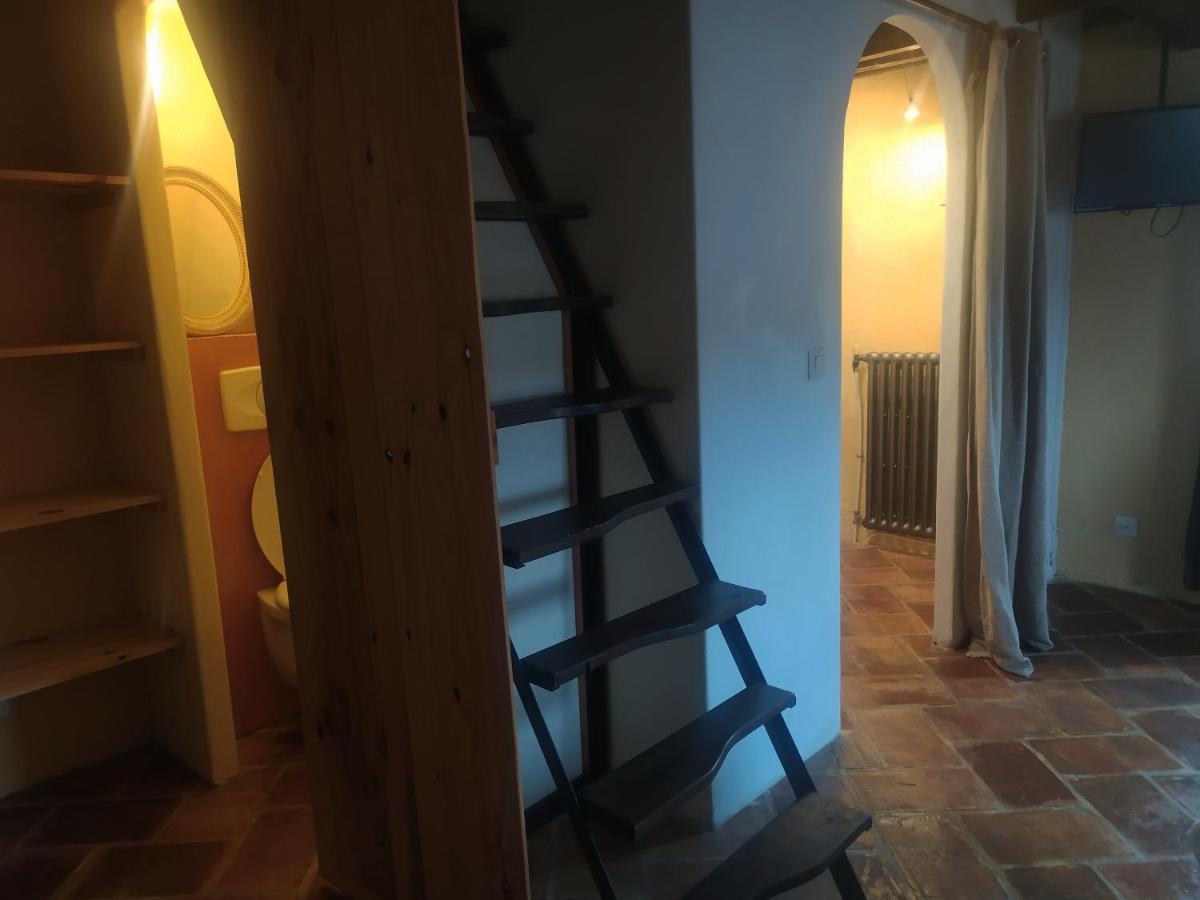 Chambre D'Hotes Face Au Lavoir Méthamis Εξωτερικό φωτογραφία