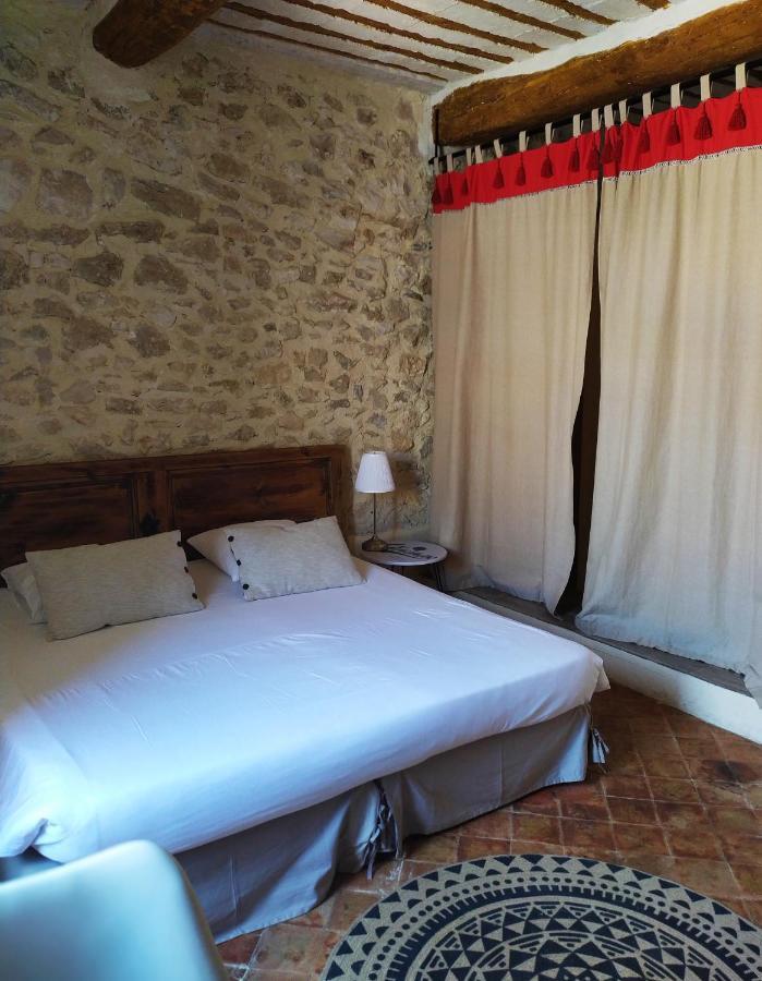 Chambre D'Hotes Face Au Lavoir Méthamis Δωμάτιο φωτογραφία